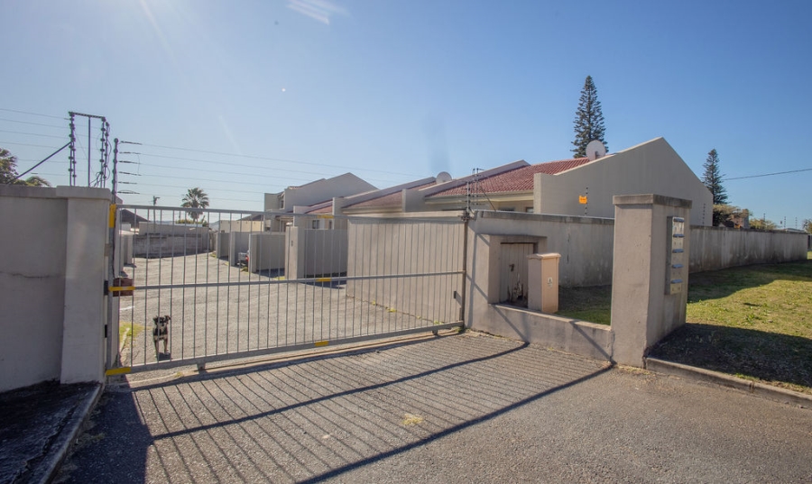 3 Bedroom Property for Sale in Greenfields Eastern Cape